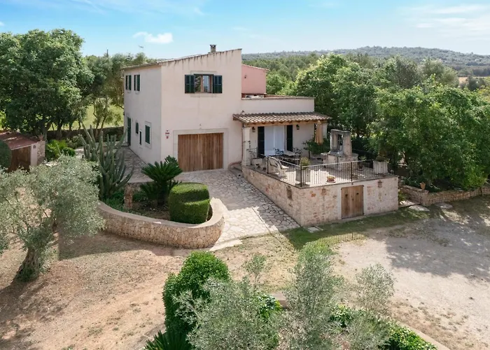 Stunning Home In Manacor